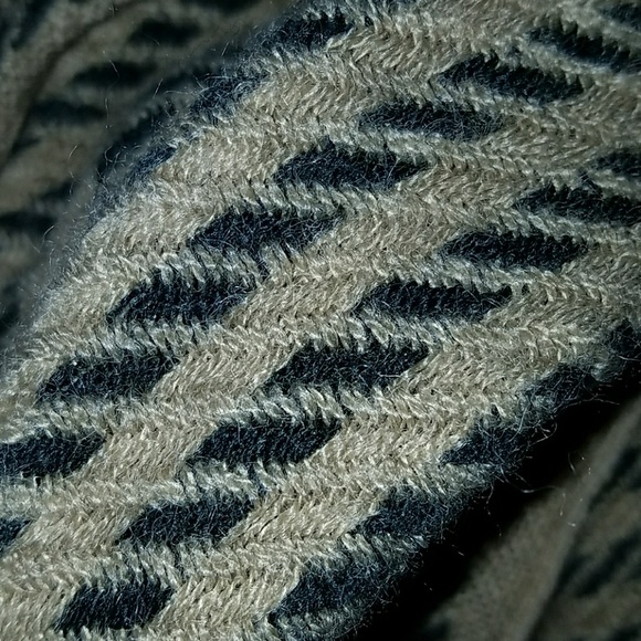 Infinity Scarf🛍 - Picture 3 of 3